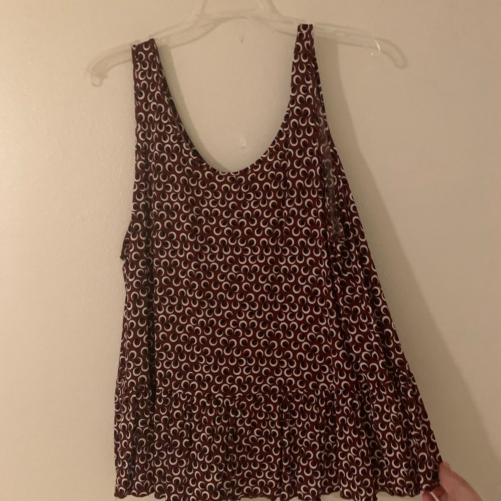 🌵 3x$15 H&M Red, White and Black Patterned Shirt - Picture 2 of 3